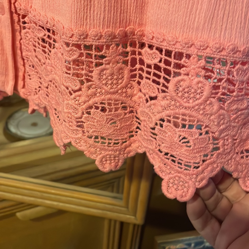 Ladies Matching Set Perfect For Spring - image 3